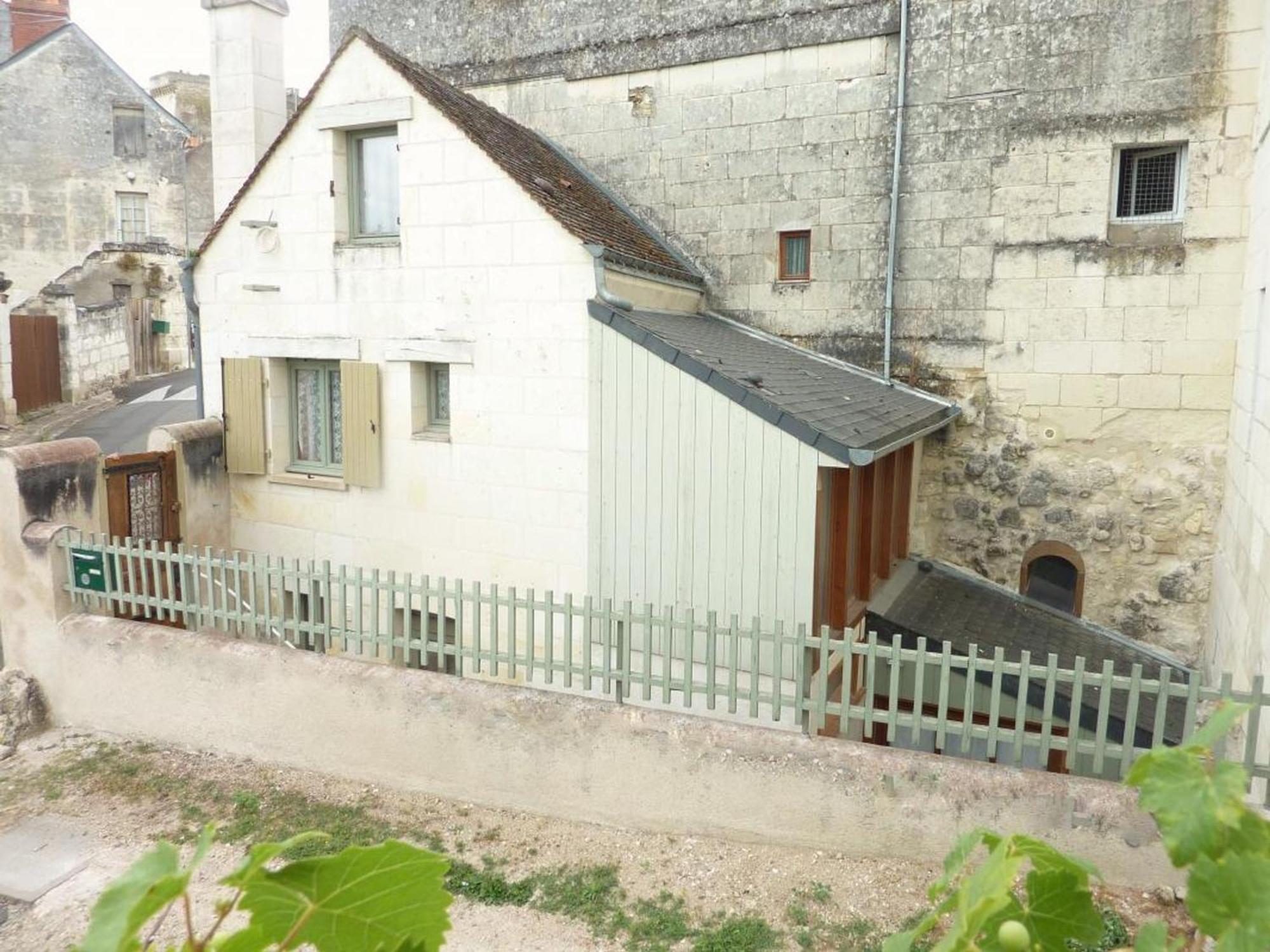 לוצ'ס Location Unique En Ville, 3 Niveaux Avec Cave Voutee Et Troglodytique, Charme Et Authenticite En Touraine - Fr-1-381-162 מראה חיצוני תמונה